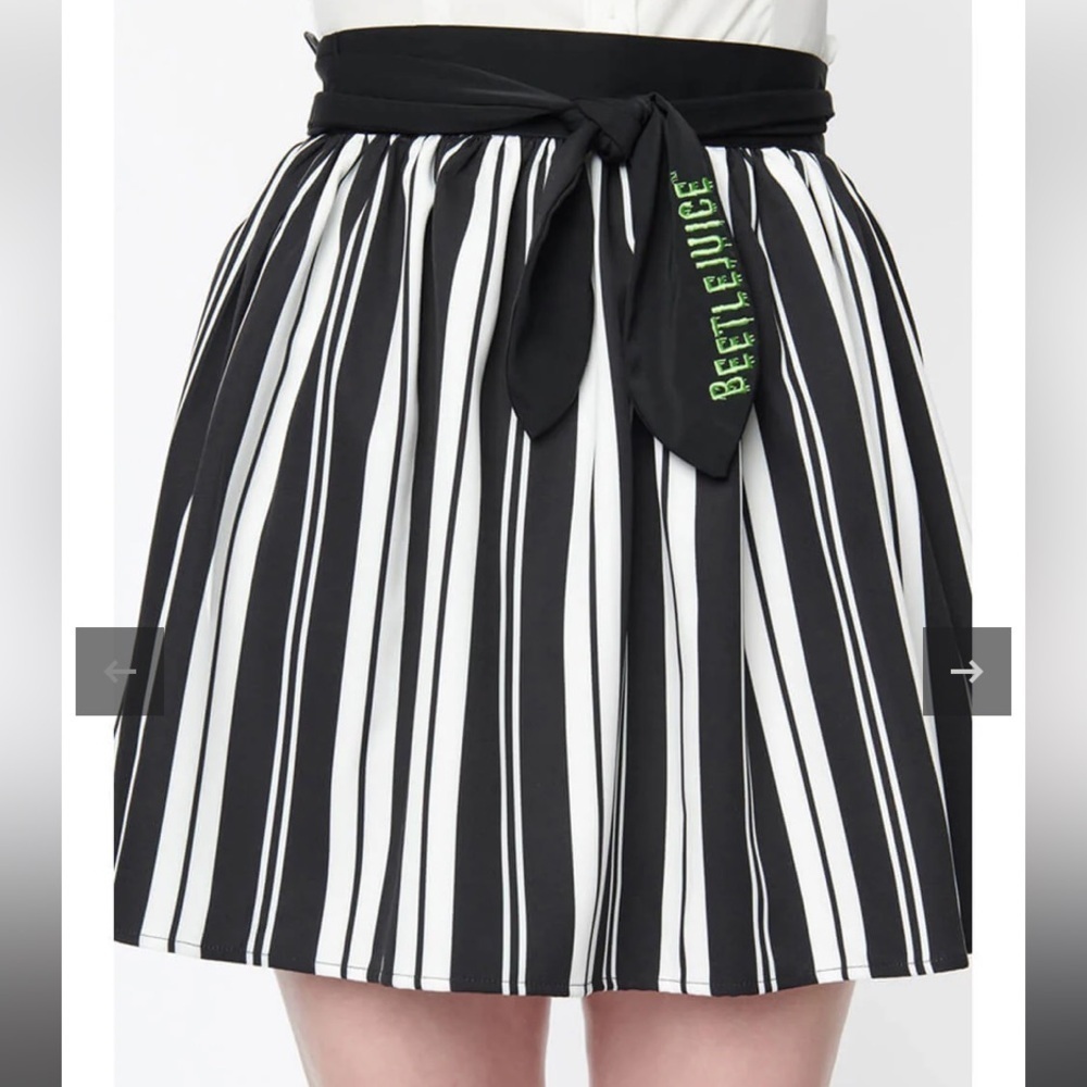 Unique vintage x Beetle Juice skirt size X-Large